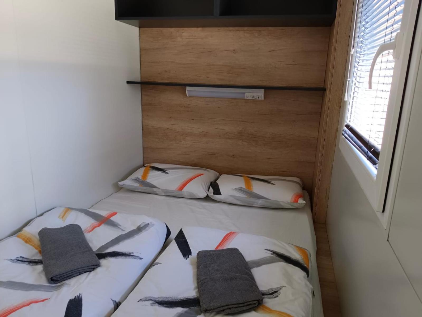 Camping Planik Hotel Ražanac Buitenkant foto